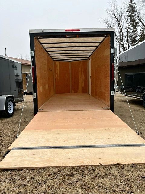 NEW 2024 Rainbow 7′ x 16′ V-Nose Enclosed Cargo Trailer